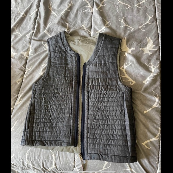 Lululemon Reversible Denim to Reflective Vest - Picture 2 of 3
